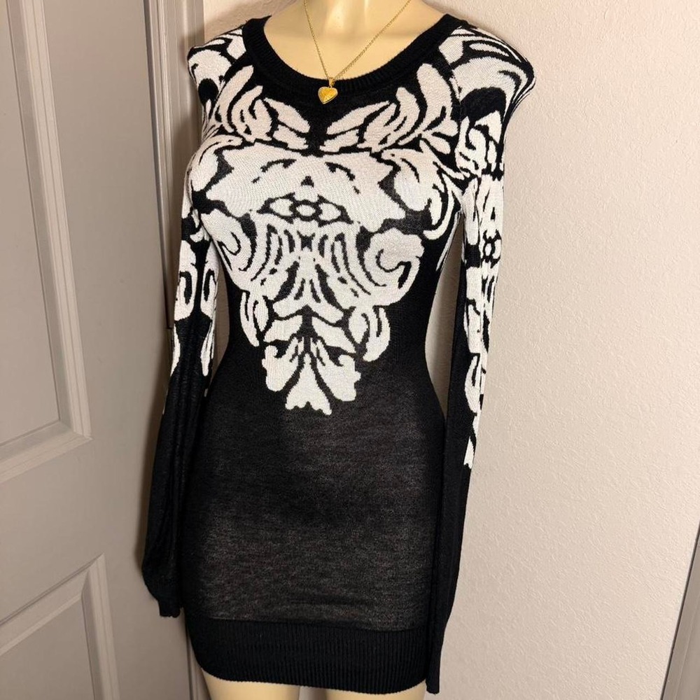 Alloy Apparel Black and white long-sleeve thin sweater dress
